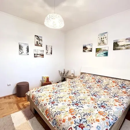Lady Di Apartamento Braşov